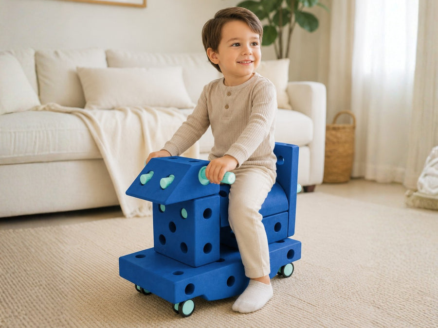 Niño jugando con Conecta Kids